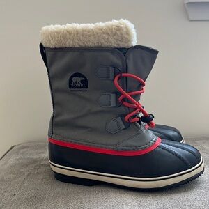 Sorel snow boots - men’s 6/women’s 8